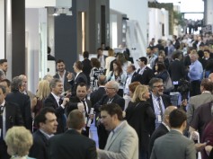 Inaugura il Coverings 2016