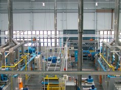 Studio 1 Automazioni Industriali thinks “vertical”: new solutions for feeding, storage and end of line large sizes