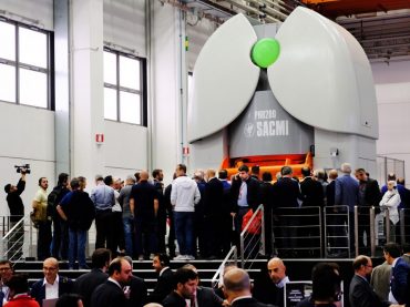 Sacmi News: Nuova PH 8200 serie Imola, Sacmi inaugura l’era della pressatura smart