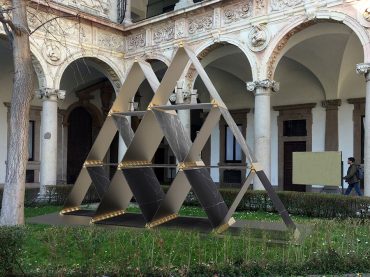 LB Arte Italiana fa il suo debutto al Fuorisalone con l’installazione “Il Castello Dorato” di Francesco Lucchese