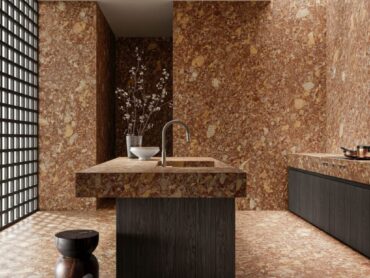 Del Conca a Cersaie 2025 presentate le nuove superfici tridimensionali realizzate con l’esclusiva tecnologia Dinamika