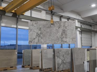 ABK Group Studio apre ad Affi un nuovo punto di riferimento per le grandi lastre